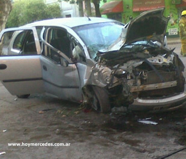 Accidente 17 y 12