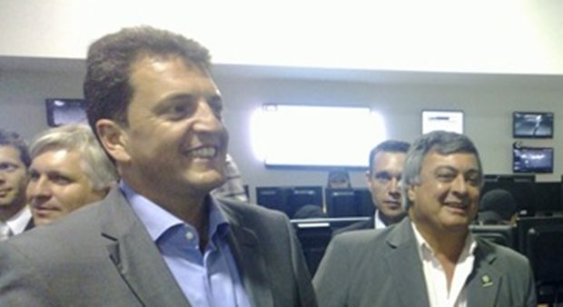 Carlos Selva - Sergio Massa