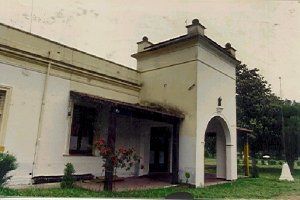 Hostería, primera sede de la UNLu
