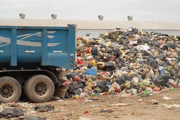 cambiemos-en-basural-2