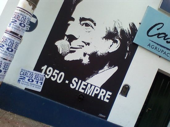 mural Néstro Kircher arruinado