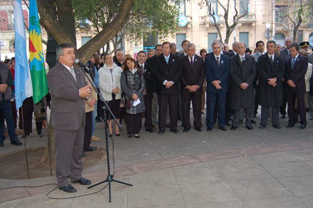 Acto-Protocolar-25deMayo-Mercedes