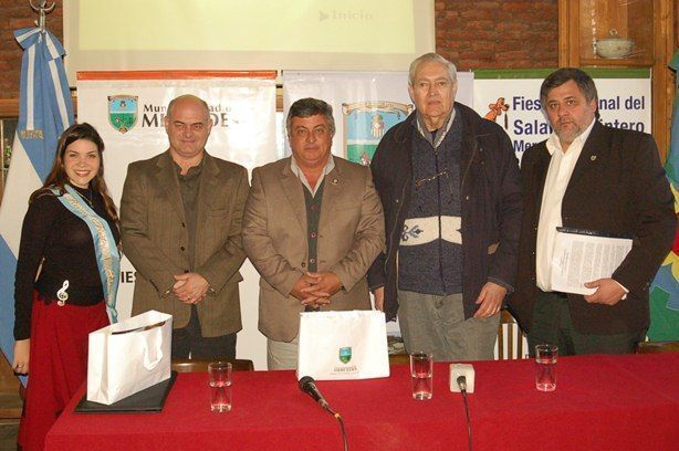 Firma-Municipio-UADE