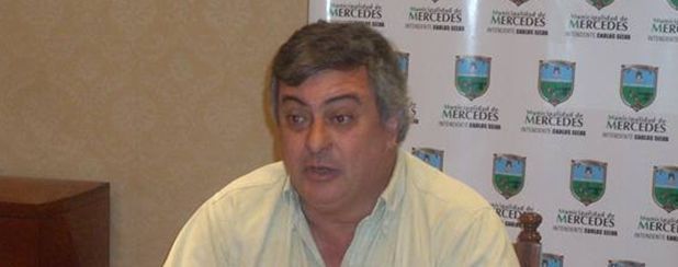 Selva-Carlos Carlos Selva, intendente Mercedes