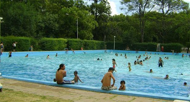 Pileta Parque Municipal Mercedes