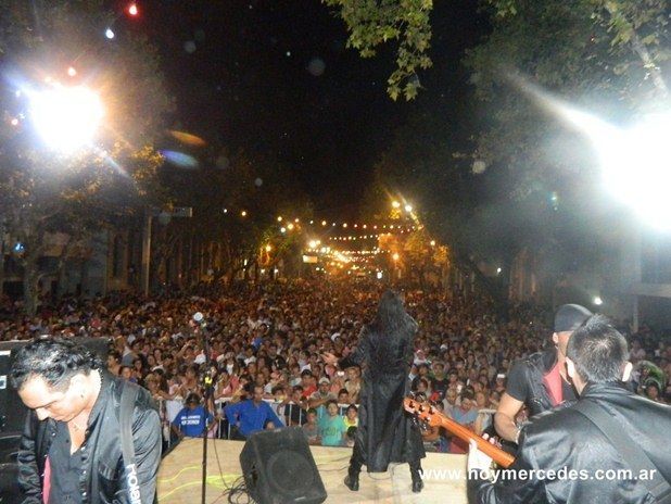 La Otra Dimensión cerró los multitudinarios corsos mercedinos La Otra Dimensión cerró los multitudinarios corsos mercedinos