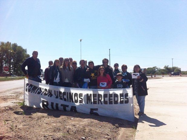 Mercedinos reclamaron por Ruta Nº41 en San Antonio de Areco y anuncian gran movilización a fin de mes