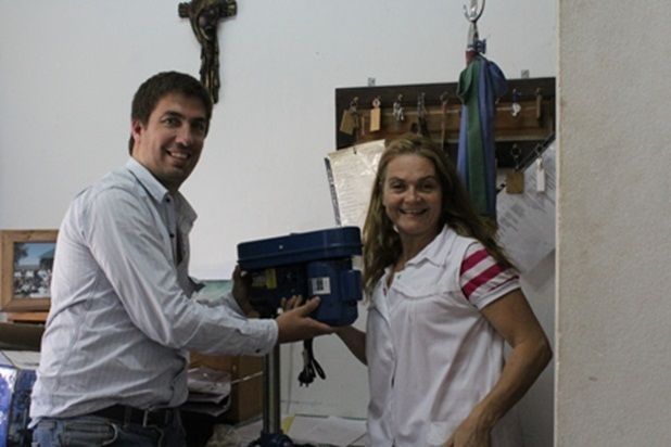 Entrega de taladro mecánico