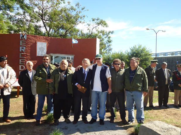 Acto inauguración monumento al soldado combatiente en Malvinas