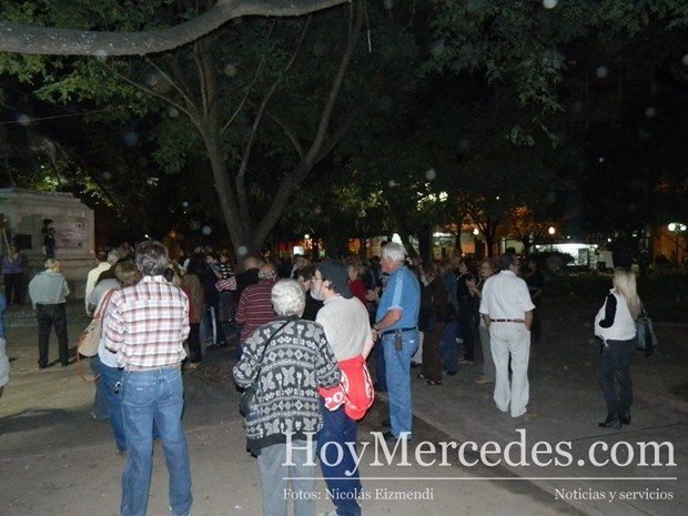 Caceroleros en Mercedes