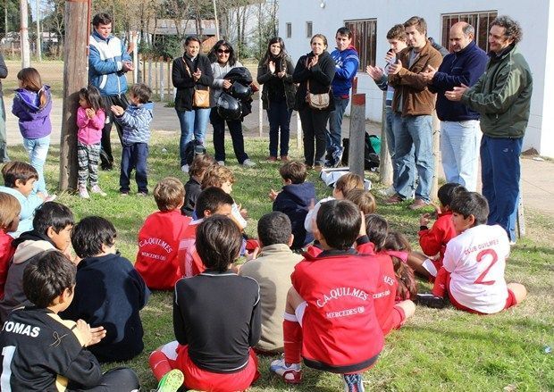 Entrega de Botines - Club Quilmes