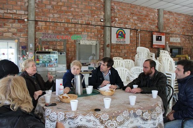 Juan Ustarroz en Hogar Arco Iris