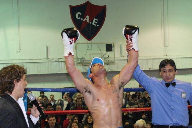 Yacaré Sequeira - Victoria induscutible