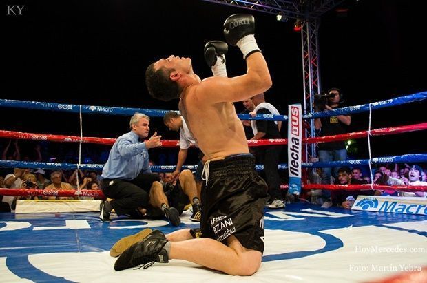 YacareSequeiraKOMercedes011