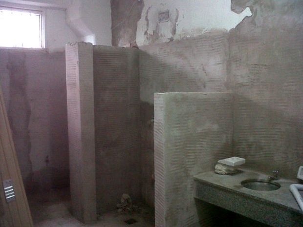 Mercedes-20140221-00230