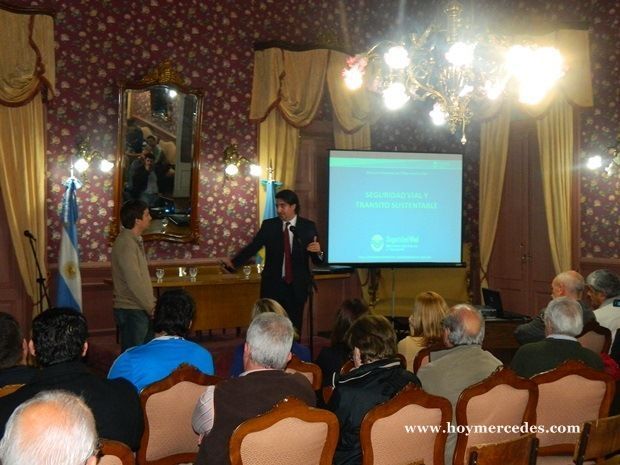 CharlaSeguridadVialMercedes019