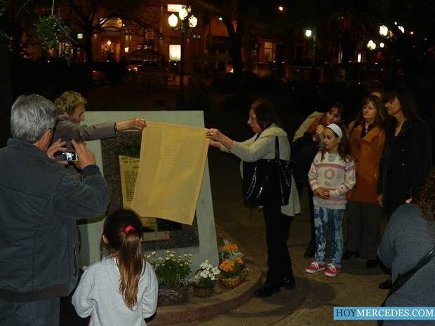 PlacaDDHH.27.09.2014DSCN9075