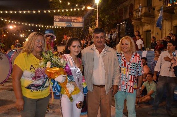 Belén Sarubba, segunda princesa corsos 205}15 BelénSarubba-SegundaPrincesa-Carnaval2015