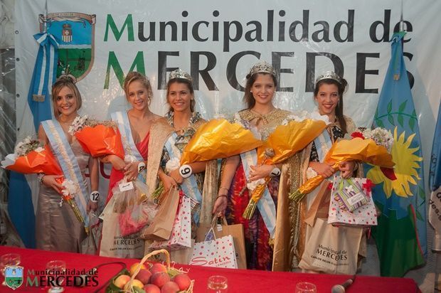 reina nacional del durano 2015 FiestaDuraznoViernes-2015076