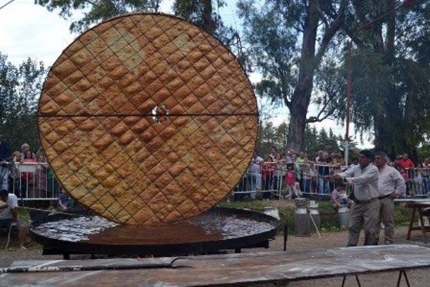 Fiesta provincial de la Torta Frita, Mercedes, Turismo Mercedes FiestaTortaFrita-Mercedes