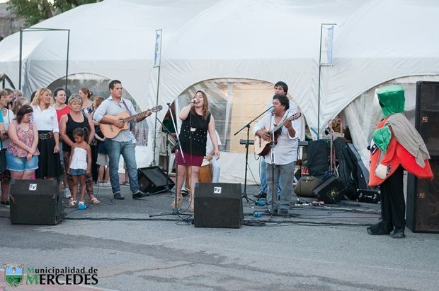 Fiesta del Durazno, Mercedes, Buenos Aires, producción de durazno FiestadelDurazno005
