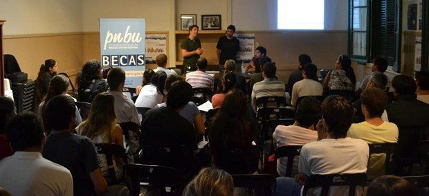 Becas, PNUB, Ustarroz ustarroz-becas-pubu