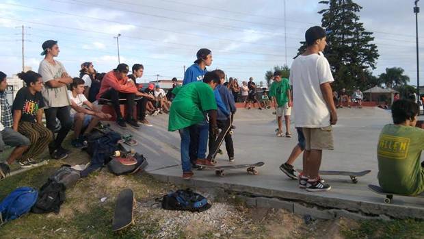 skater mercedinos, cepla mercedes skater-mercedinos