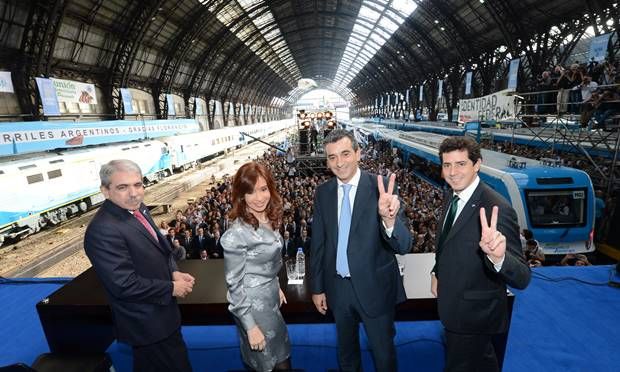 Wado De Pedro, Cristina Fernández de Kirchner, nacionalización de los trenes Acto_de_promulgación_de_la_Ley_que_crea_Ferrocarriles_Argentinos_Sociedad_del_Estado