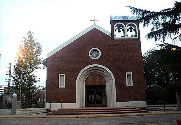 Parroquia San José Obrero - Iglesia San José, Mercedes IglesiaSanJosé