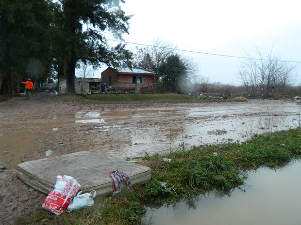 620-inundacion-13.08.15-mercedes002