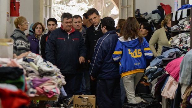 Sergio Massa en Mercedes, inundados 2015, crisis del agua en Mercedes massa-mercedes-inundados-2015