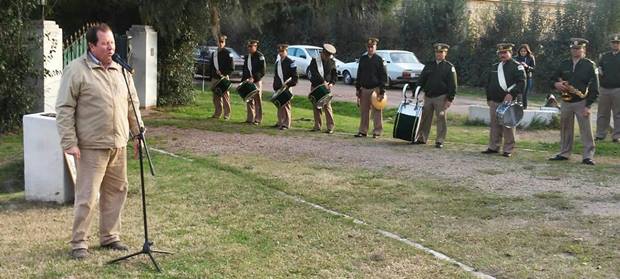 Angel Cabral placa-angelcabral