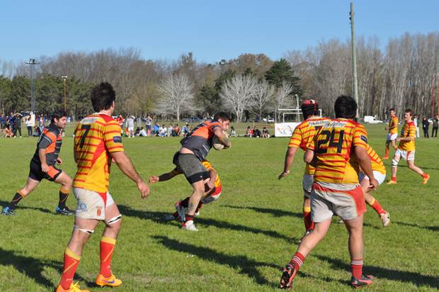 Mercedes Rugby Club MRCVsEzeiza2ªRonda-2015 (21)