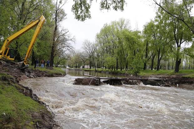 ustarroz-riolujan.obras.mercedes.2