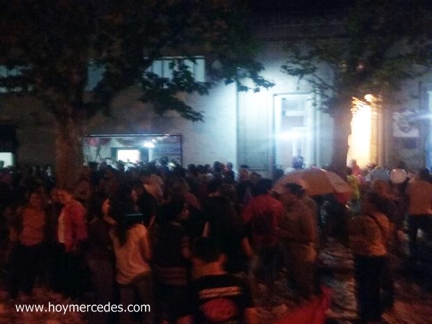 Macri presidente, festejo en Mercedes, Lucas Fal 20151122_211757