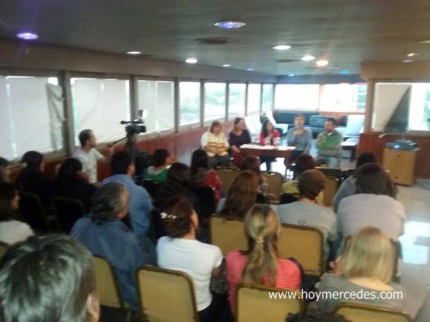 trabajadores.salud.apoyo-scioli-2