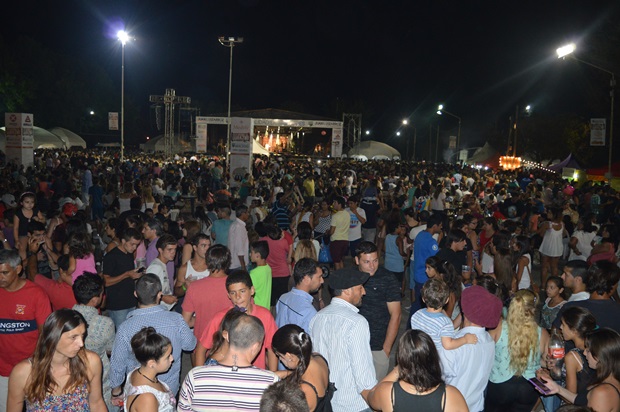 Fiesta Nacional del Durazno, un éxito de participación