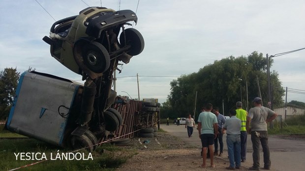 camion-tren-choque-1