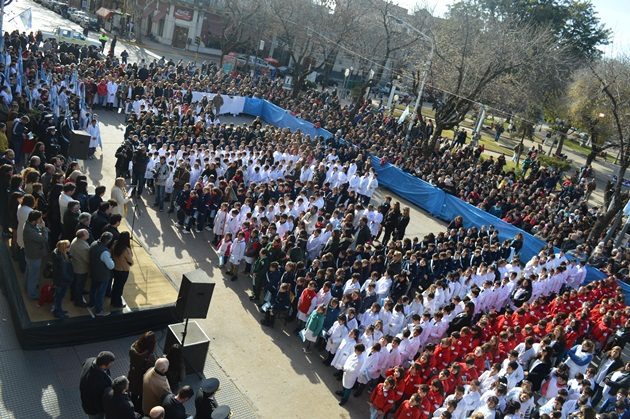 Jura a la bandera - Niños de 4to grado de las escuelas públicas y privadas