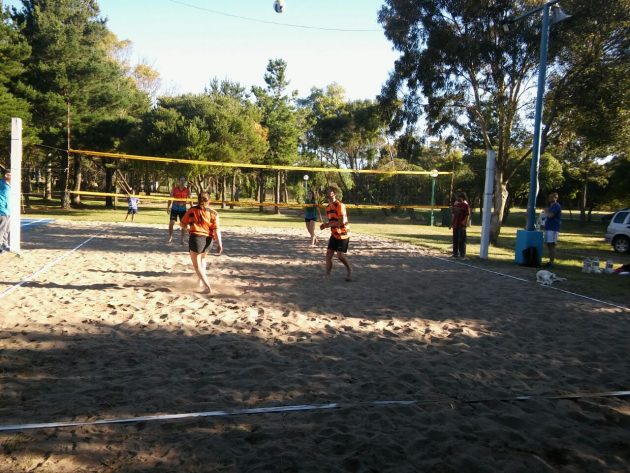 voley-playa-mixto-oro
