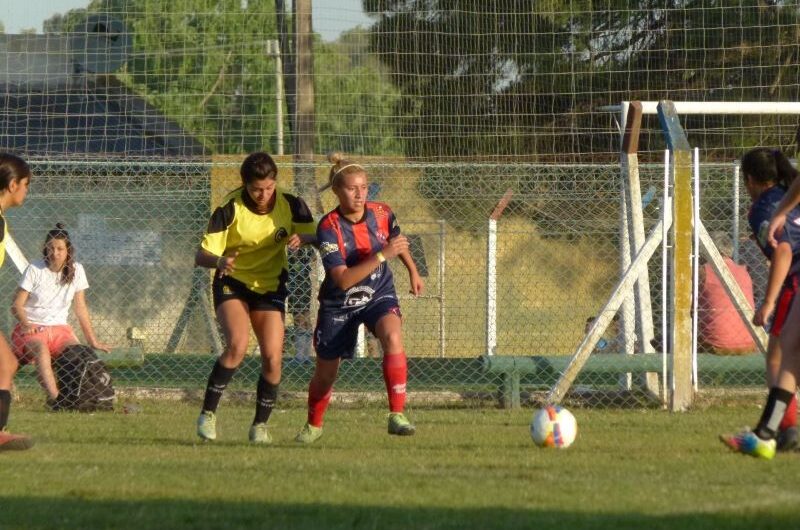 Empate entre Estudiantes y Los Carteros