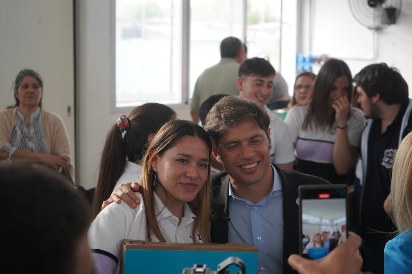 kicillof en Suipacha
