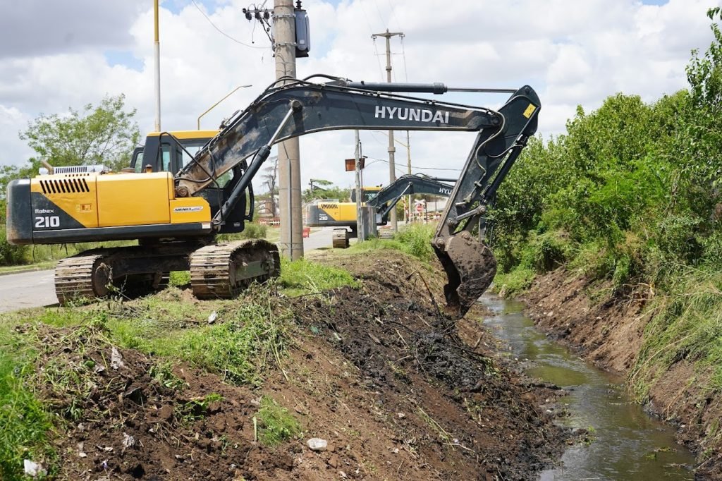 limpieza de canales en Mercedes