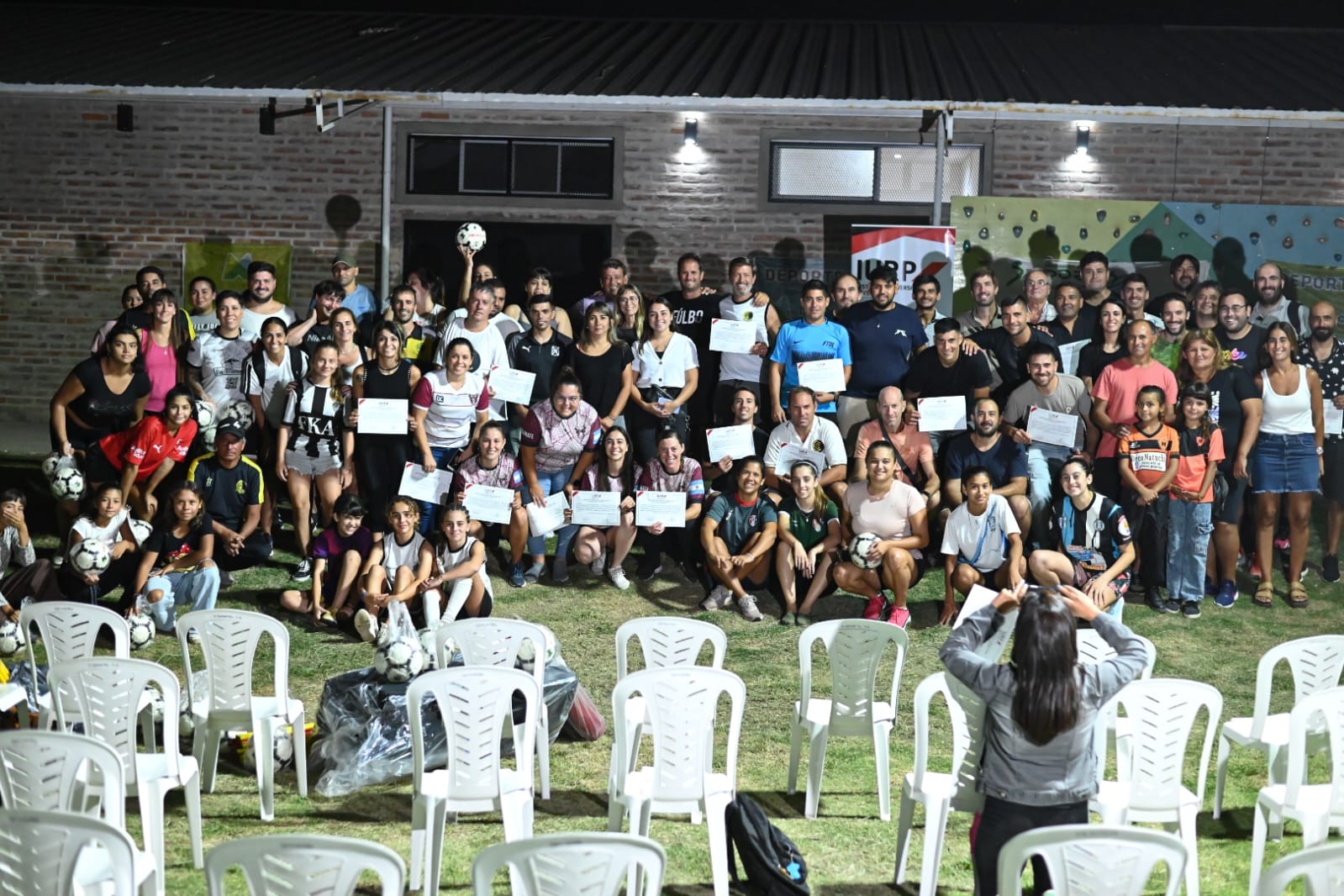 Se entregaron diplomas de fin de curso entre Dirección de Deportes e Instituto River Plate