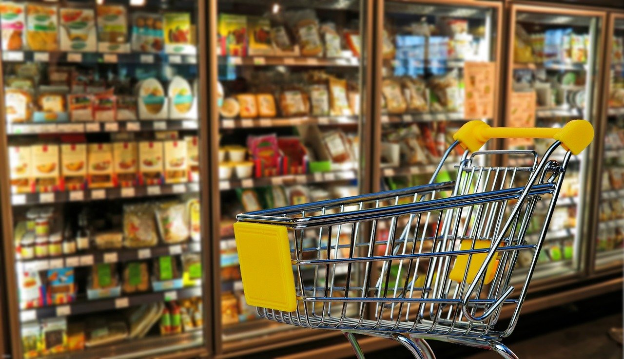 Siguen las caídas de ventas en alimentos e insumos básicos por los aumentos descontrolados
