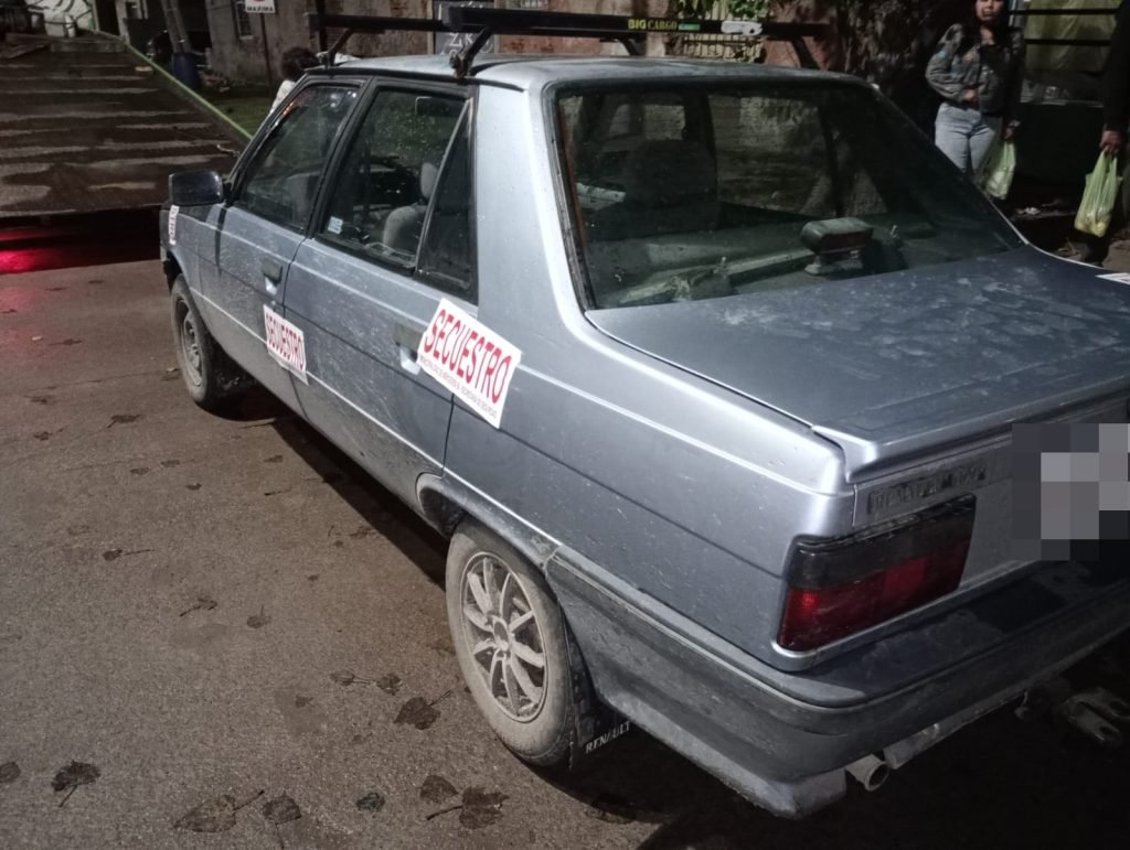 Operativo policial con detenciones Fuerte operativo policial permite el secuestro de 40 motos, 1 auto y un hombre con pedido de captura.