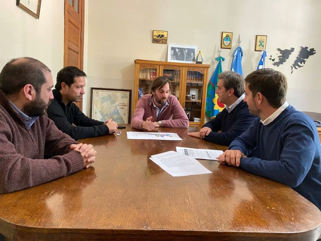 Hubo reunión de trabajo de intendentes de la zona