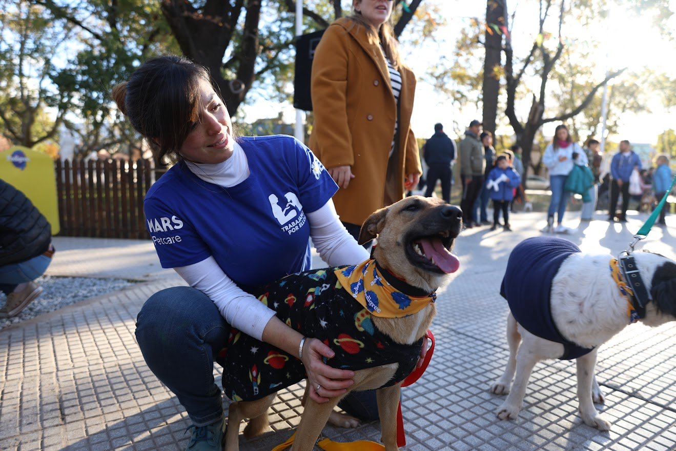 Excelente acompañamiento en el 2° Festival Mascotero en plaza San Luís