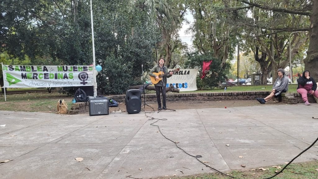 Movida cultural en defensa del Tren