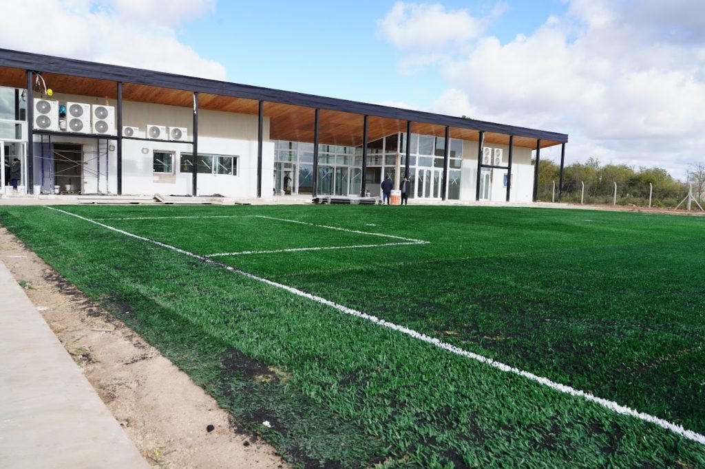 Obra: provincia y municipio están por terminar bellísima obra en Mutti para toda la zona